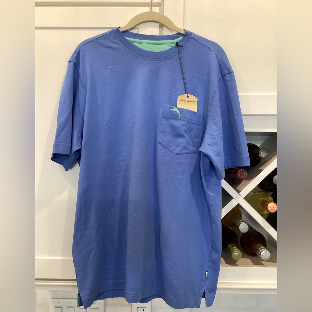 BNWT. Men’s Tommy Bahama Bali Skyline Tee (S)